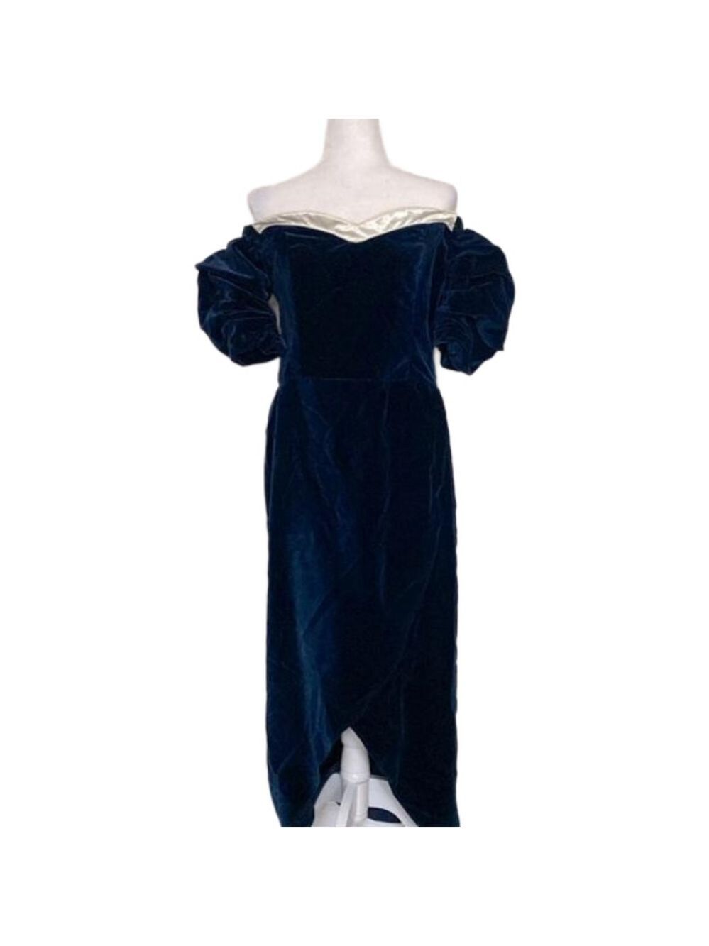 Vintage regency velvet deep navy blue sweetheart neck dress